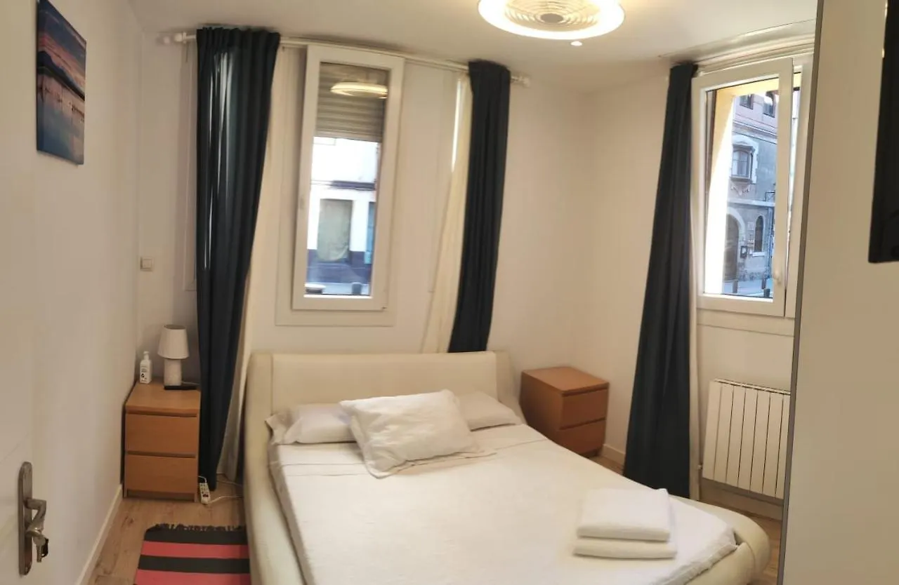 Habitacion En Bilbao Con Wi-Fi 6 0*,  Spain
